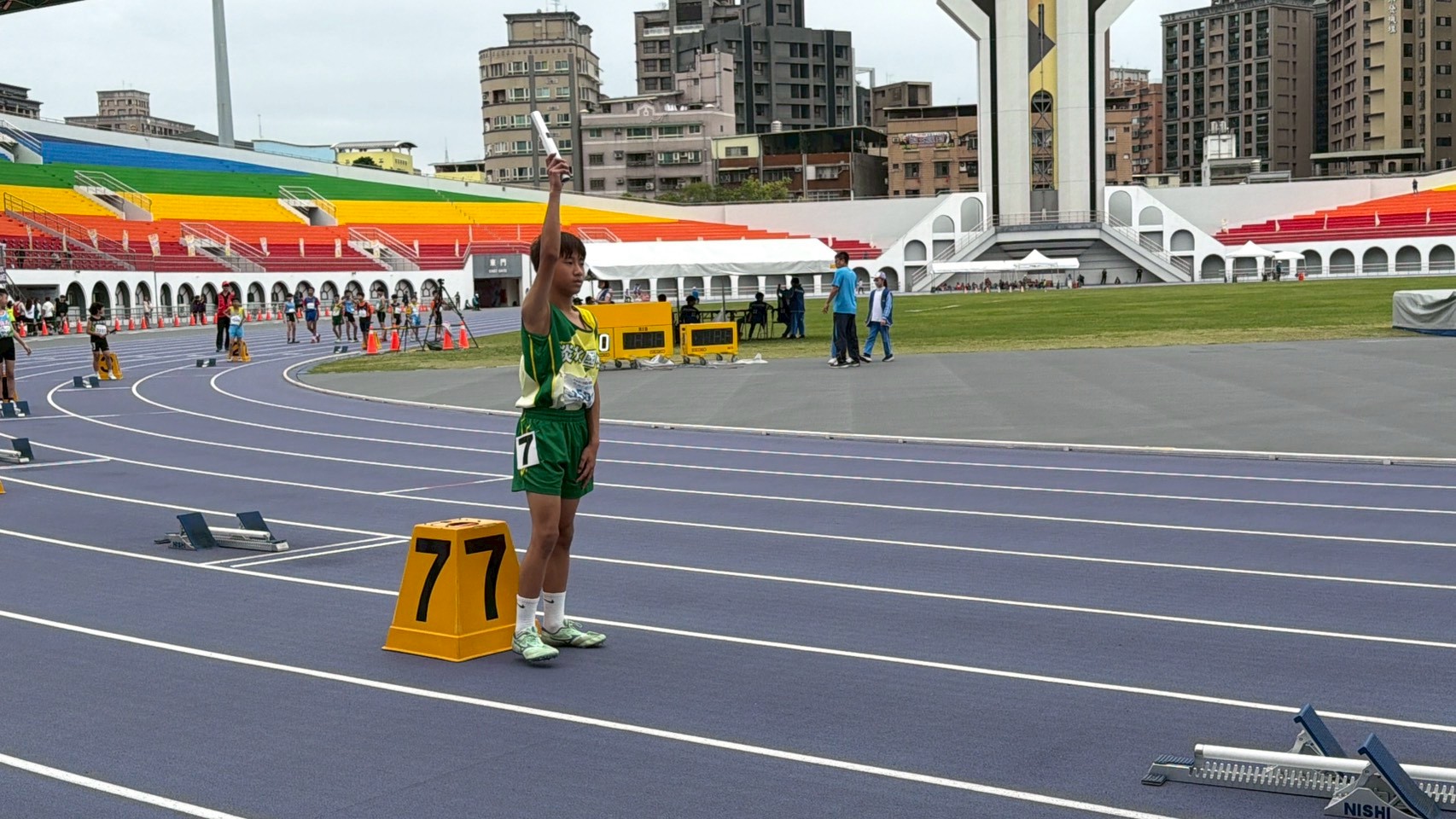 男生接力第一棒